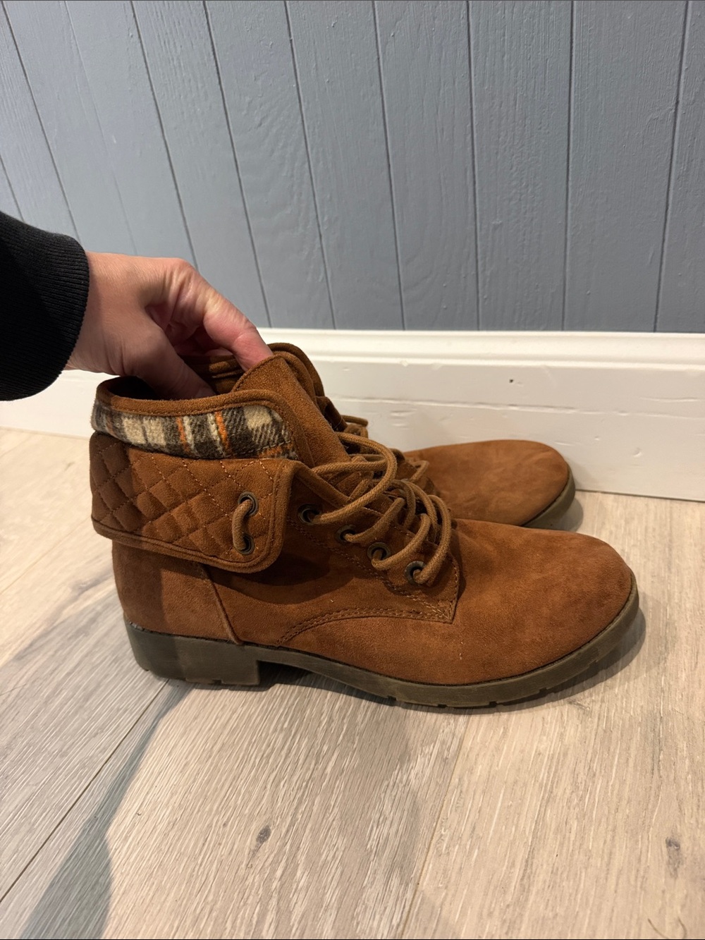 Arizona Jean Company Women's Tan Fold-Over Lace-Up Ankle Boots